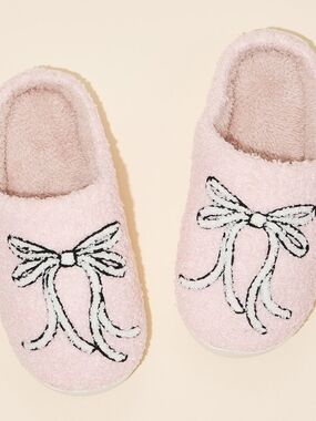 Pink Bow Slipper L Nwt